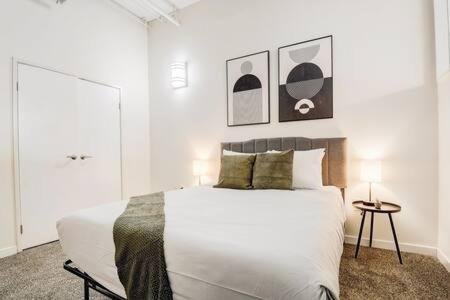 Cozysuites - 2Br With Direct Skybridge Access #5 インディアナポリス エクステリア 写真